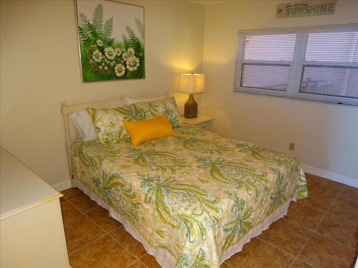 Spanish Main Unit 1- Direct Oceanfront Condo! Cocoa Beach Exterior photo