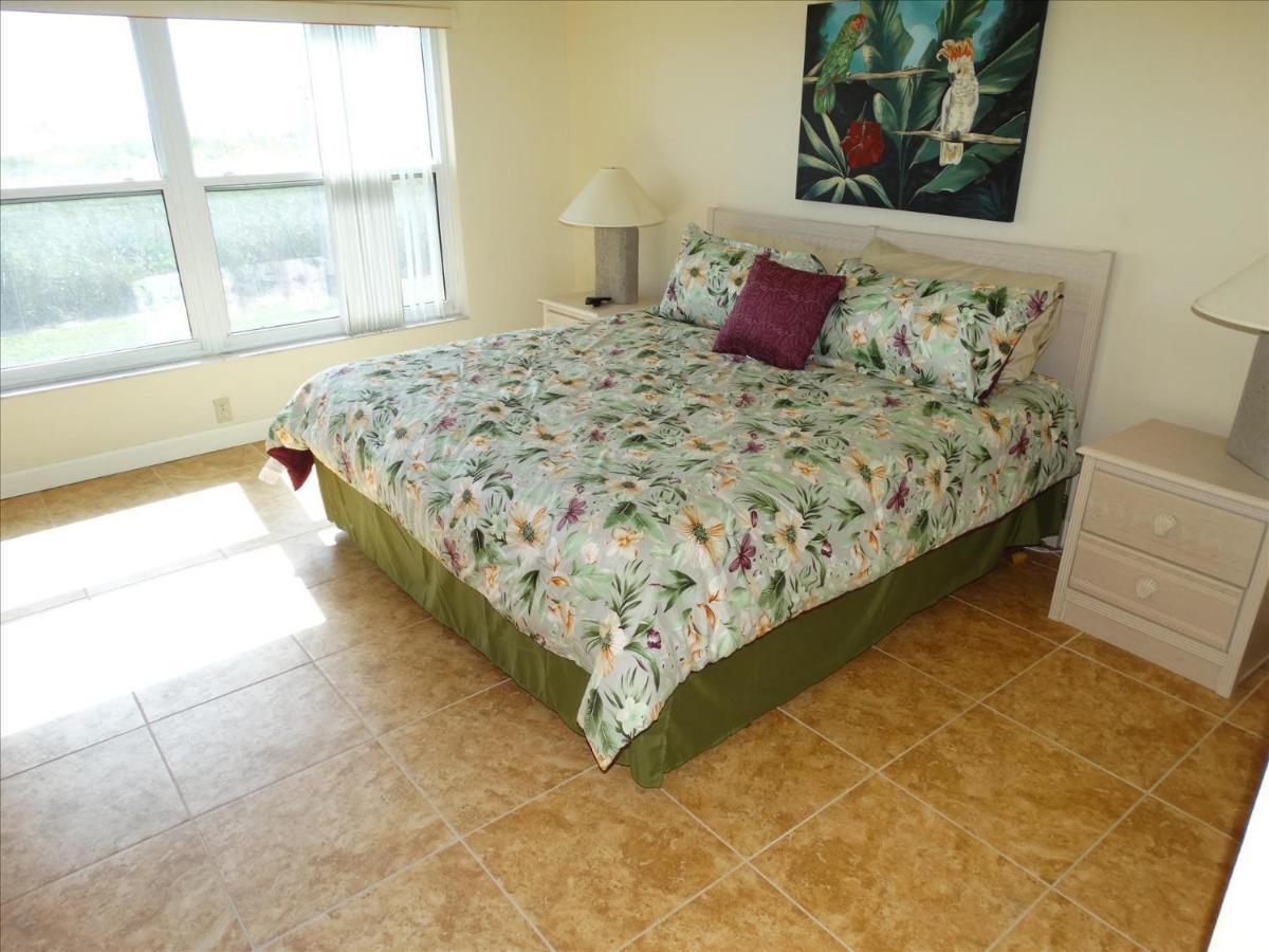 Spanish Main Unit 1- Direct Oceanfront Condo! Cocoa Beach Exterior photo
